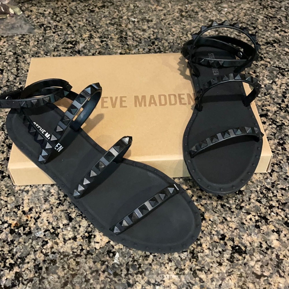 Steve Madden Travel -J sandal